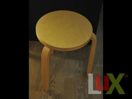 STOOL Model ALVAR AALTO.. | BIRCH